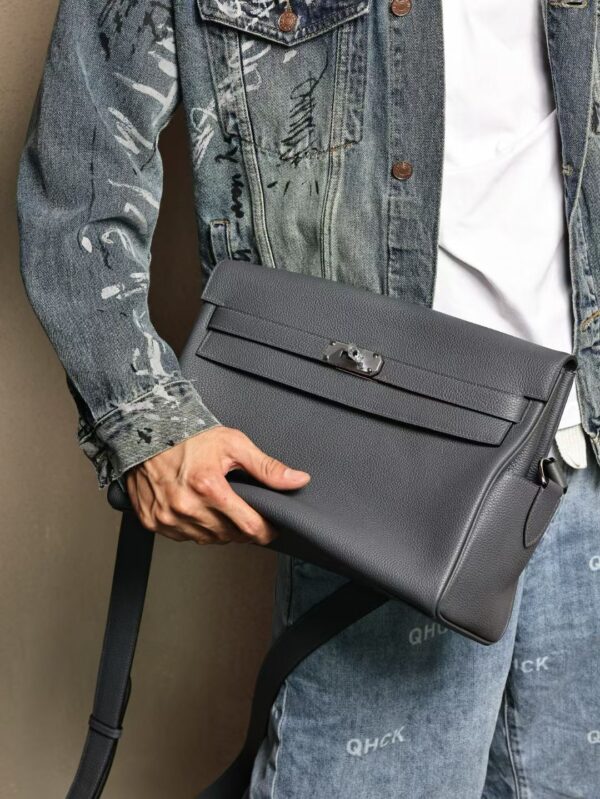 GPC Mode Men’s Shoulder Bag Kelly Messenger 33CM Gris Misty Togo Leather PHW