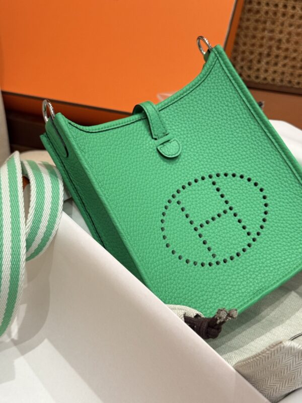 GPC Mode Evelyne Mini 16CM TC Leather 0Z Vert Comics With Striped Strap