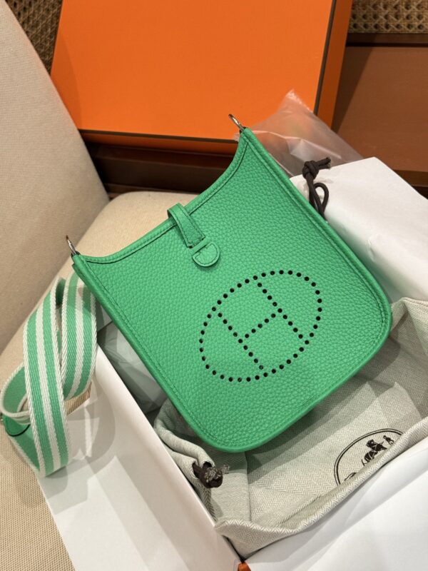 GPC Mode Evelyne Mini 16CM TC Leather 0Z Vert Comics With Striped Strap