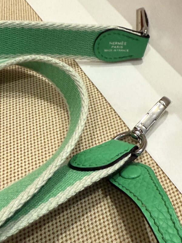 GPC Mode Evelyne Mini 16CM TC Leather 0Z Vert Comics With Striped Strap
