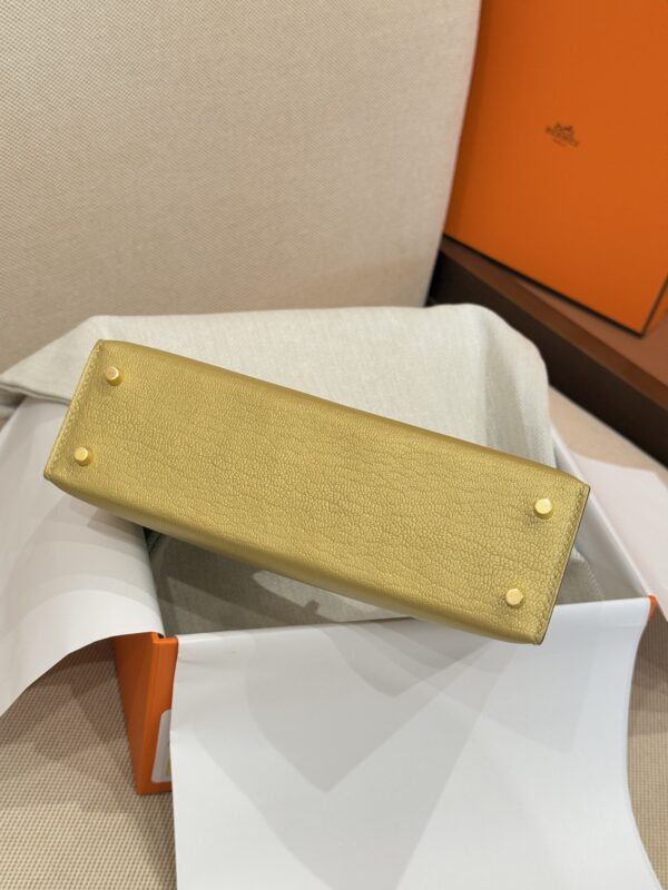 GPC Mode  Mini Kelly 19CM Y9 Dore Chevre Leather Light GHW