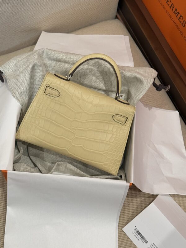 GPC Mode Mini Kelly 19CM Y1 Vanille Matte Alligator Crocodile PHW